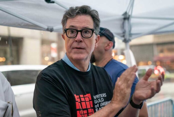 Stephen,Colbert,Serves,Ice,Cream,To,Striking,Members,Of,Writers