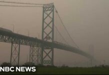 Midwest sees world's worst air quality as wildfire smoke spreads