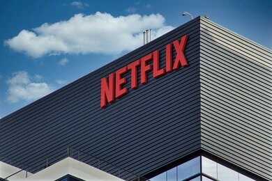 shutterstock_2062987472 Close-up of the Netflix logo on a modern building