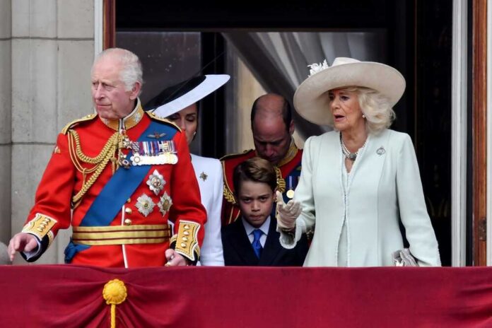 London,,United,Kingdom,15th,June,2024,-,The,Royal,Family Members of the royal family gathered on a balcony at Buckingham Palace